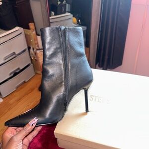 Iyanna Black Leather Boots